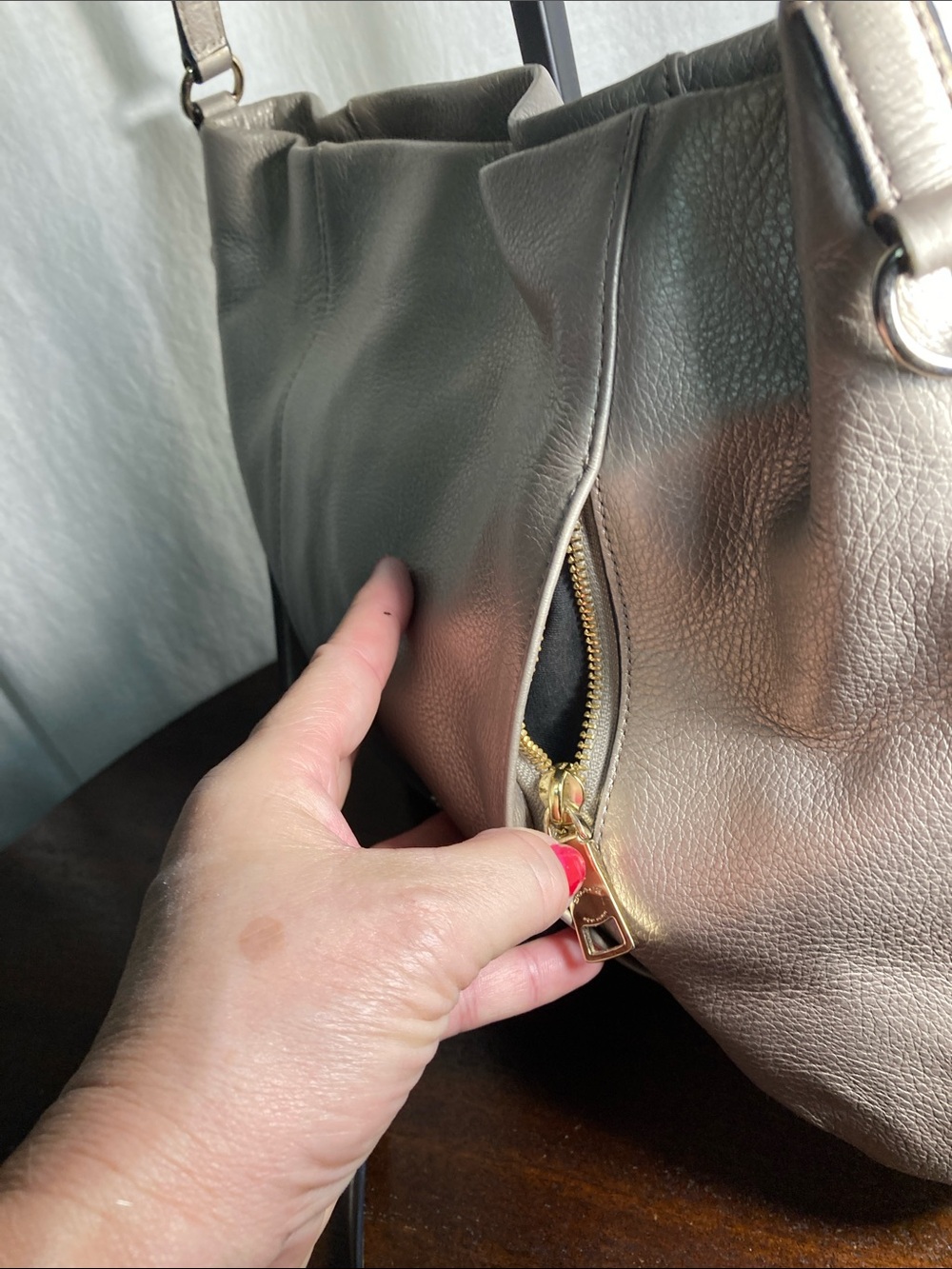 Coach Isabelle 2 way carry Pebbled Leather Shoulder or crossbody or tote - Picture 2 of 9